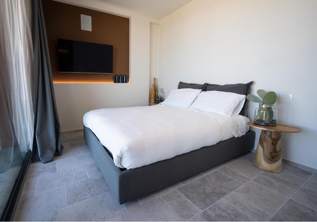 Piccola Maesta' Boutique Rooms Чивитанова Марке Екстериор снимка