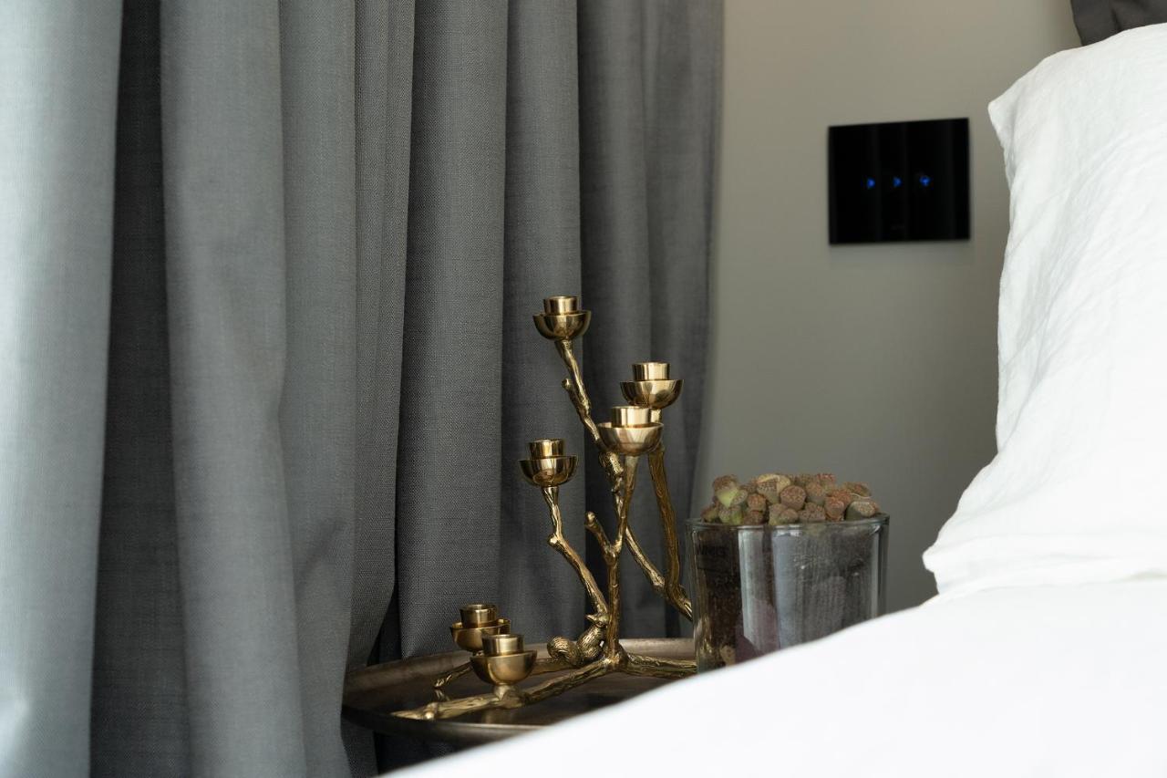 Piccola Maesta' Boutique Rooms Чивитанова Марке Екстериор снимка