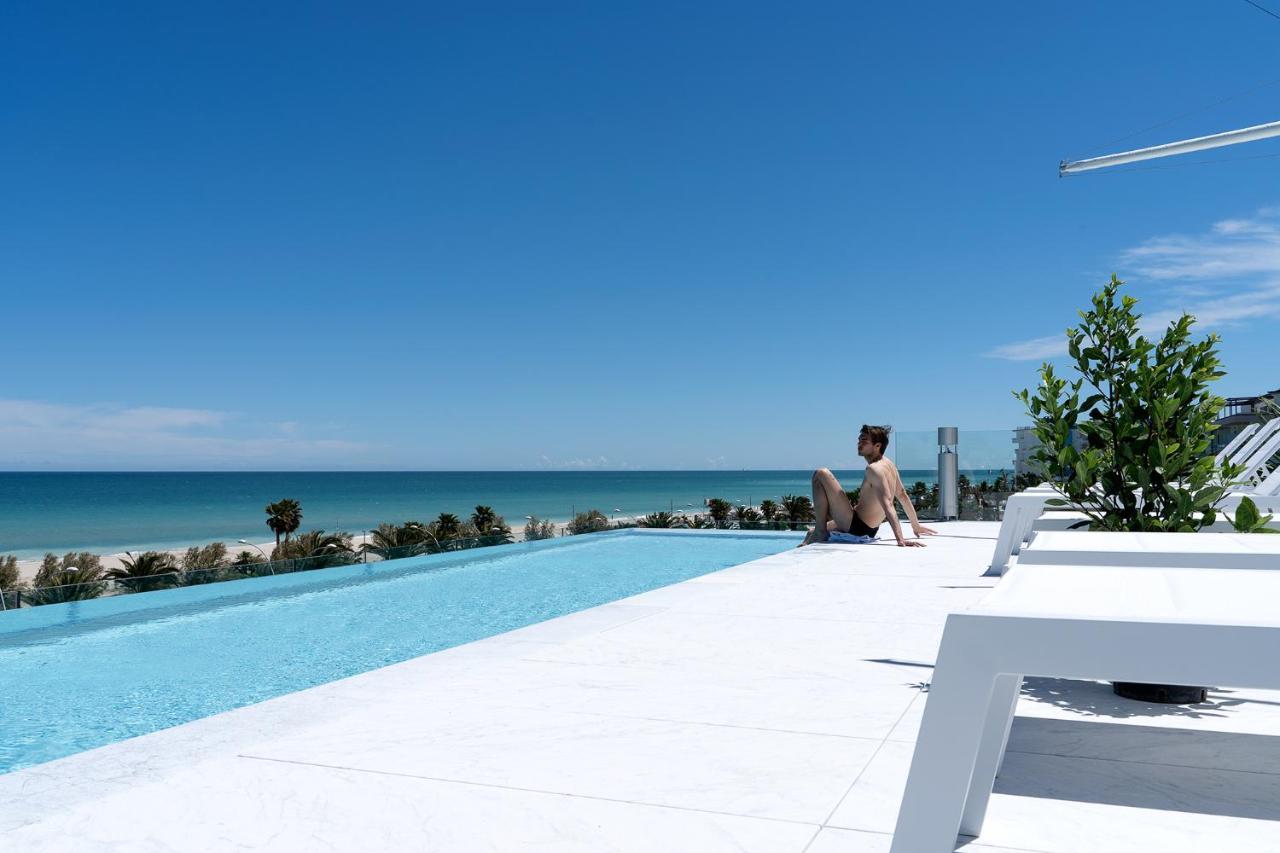 Piccola Maesta' Boutique Rooms Чивитанова Марке Екстериор снимка